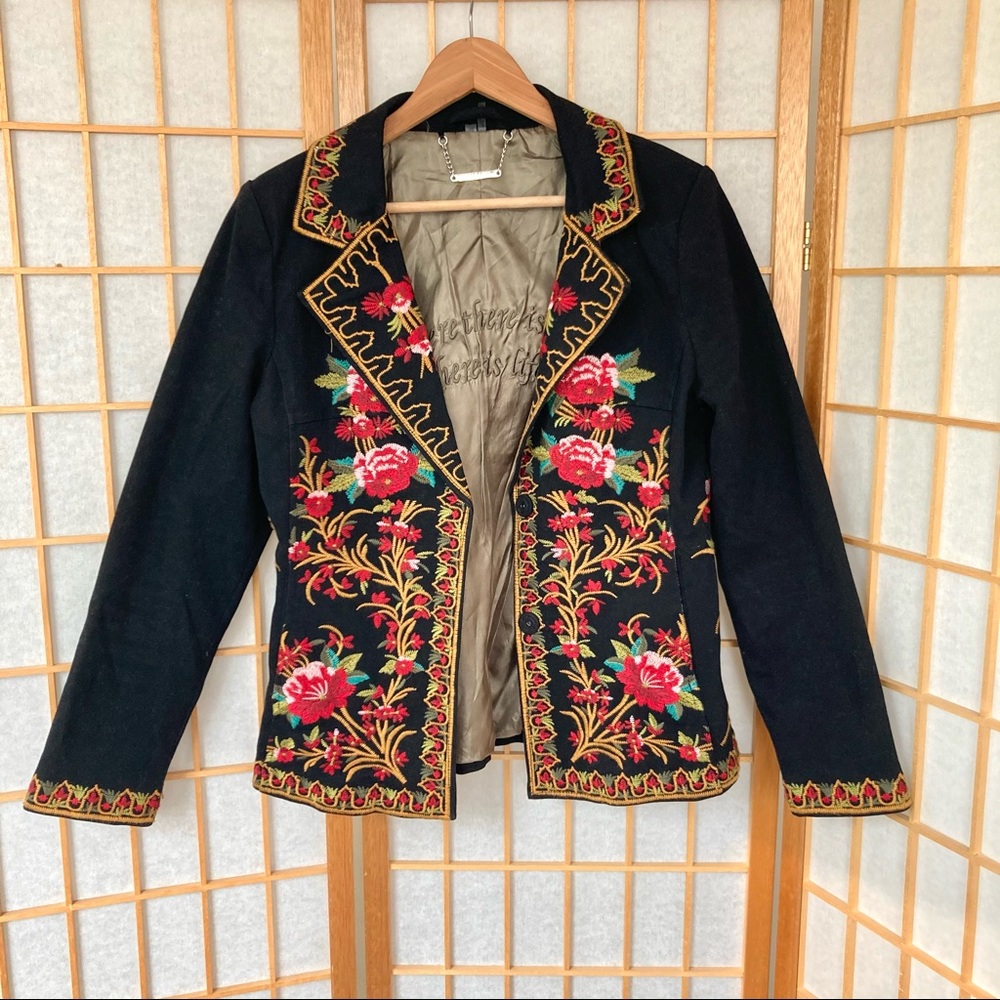 Embroidered Blazer